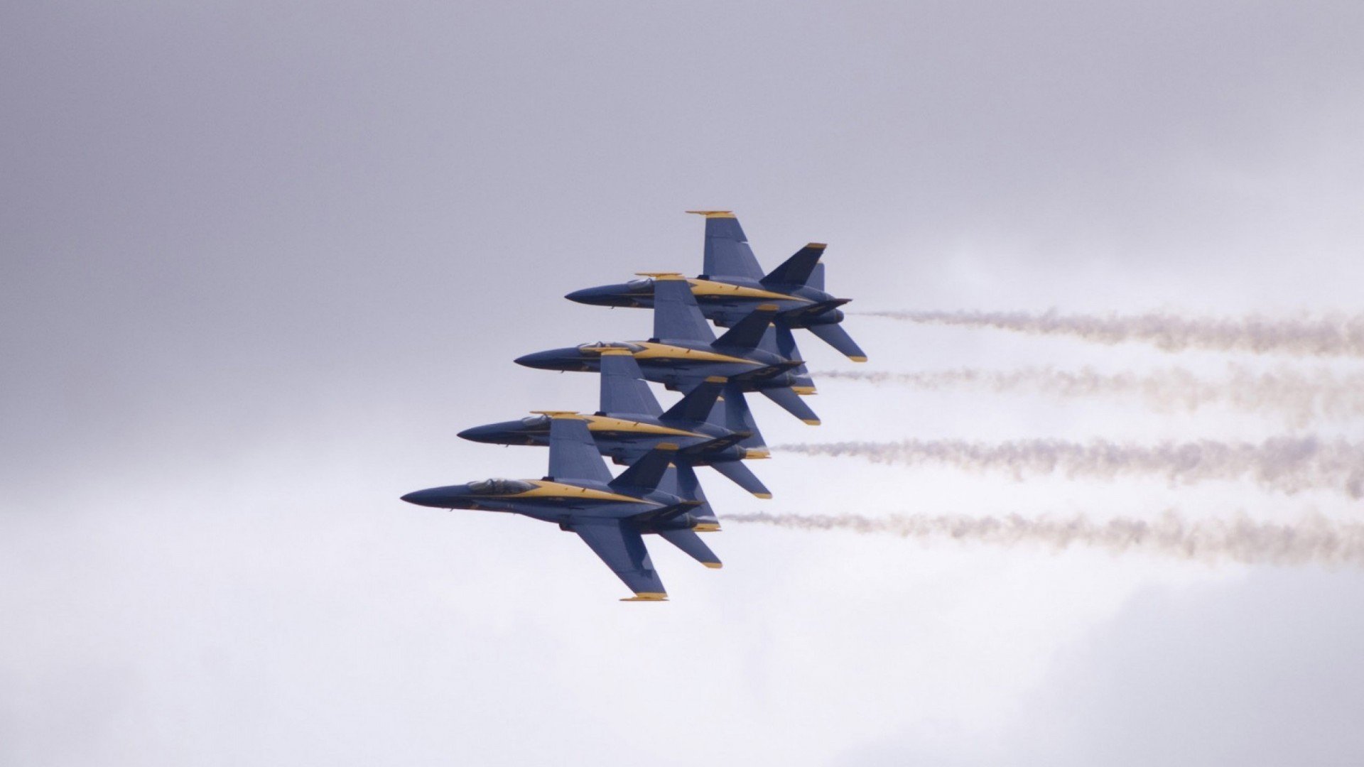 西班牙出人意料地遭遇劲敌，输球令人瞩目，西班牙赢球