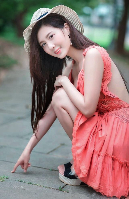 西班牙队力克智利,力争捧起美洲杯奖杯,西班牙0_2智利