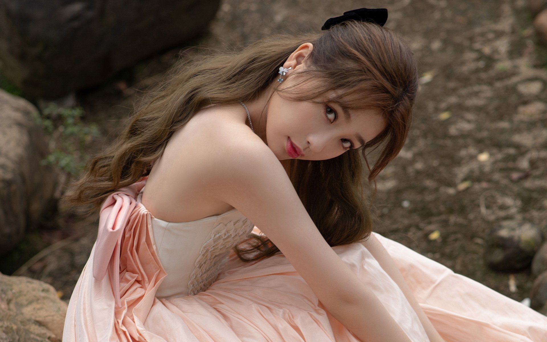 亚洲杯中国足球夺冠 球员拼搏精神被赞,亚洲杯足球冠军