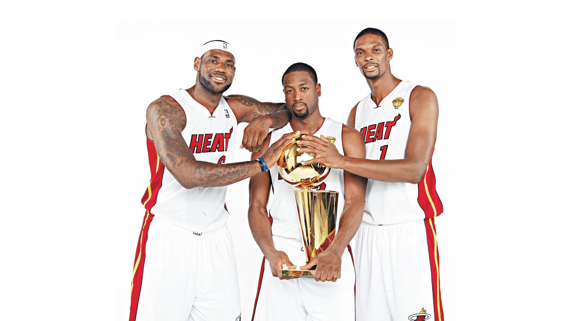 历史瞬间：库里在生涯关键战中多次扭转乾坤的精彩瞬间，库里的辉煌历史