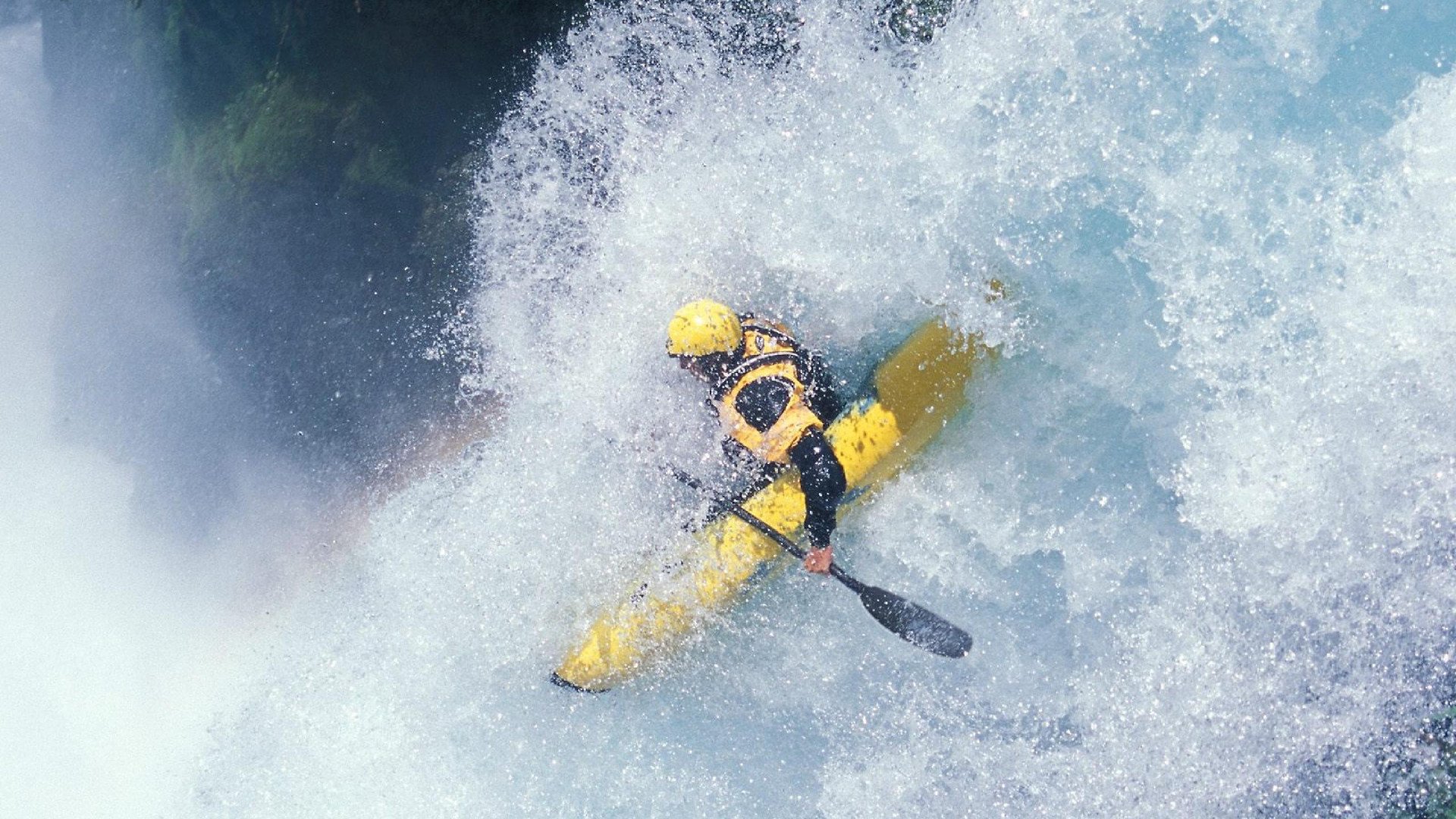 爱游戏平台-行业“智能+绿色”双驱动新路径日益清晰，行业基础持续打牢，绿色智能产业